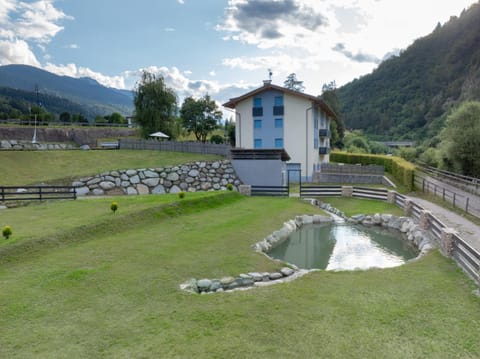 Garden, Solarium, Cycling, Lake view