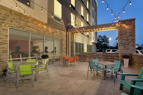Home2 Suites By Hilton Norfolk Airport Hotel in Norfolk