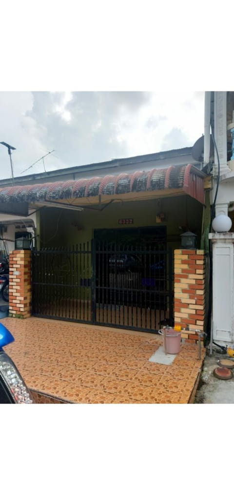 Reeniy Homestay Mersing House in Mersing