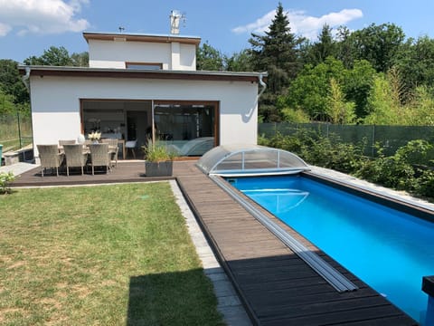 Garden view, Pool view, Swimming pool