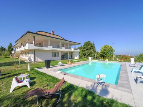 Spacious Villa in Tavullia with Private Swimming Pool Villa in Marche