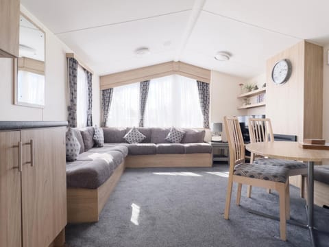 Edinburgh - Seton Sands-Salsa Caravan-Pet Friendly House in Scotland