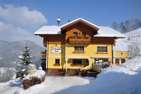 Facade/entrance, Winter