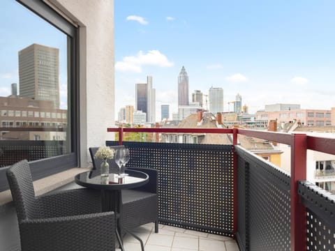 View (from property/room), Balcony/Terrace