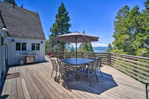 Lakeview Lodge Fit for Groups Less Than 1 Mile to Lake! House in Lake Arrowhead