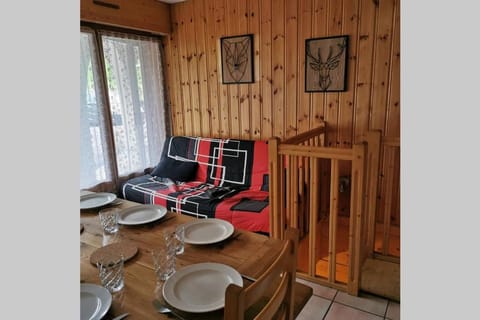 Charmant appartement 6-8 personnes au cœur du village à proximité lac et pistes de ski Condo in Morillon
