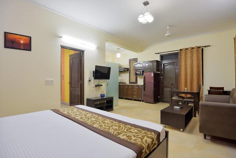 BedChambers Serviced Apartments, Sushant Lok Condo in Gurugram