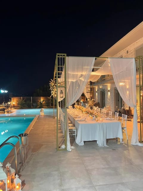 Swimming pool, wedding, wedding