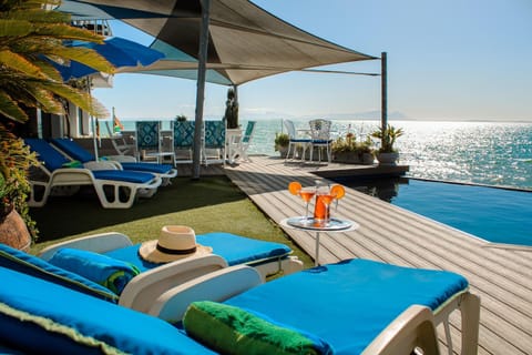 Dining area, Pool view, Sea view, Swimming pool, sunbed