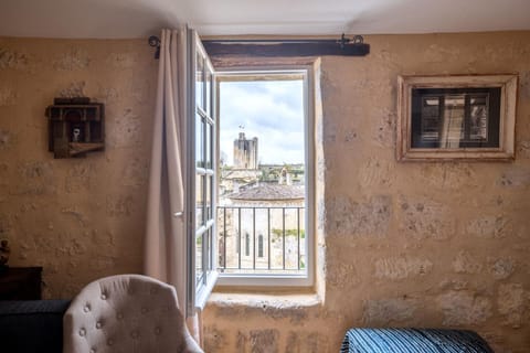 Elégant appartement tout confort avec climatisation dans le centre historique de ST Emilion Condo in Saint-Émilion