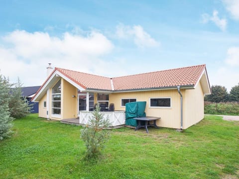 10 person holiday home in Gro enbrode House in Großenbrode