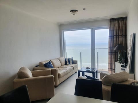 Living room, Sea view