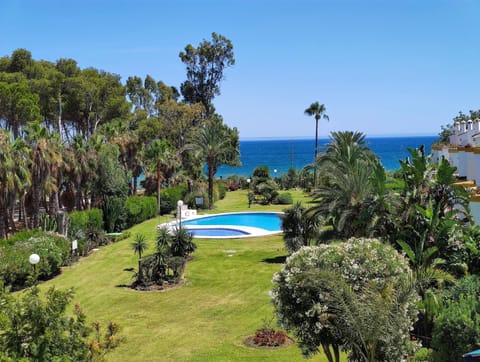 Garden, Balcony/Terrace, Beach, Swimming pool