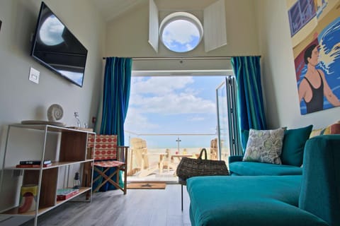 Beach Hut Suites Hotel in Bognor Regis