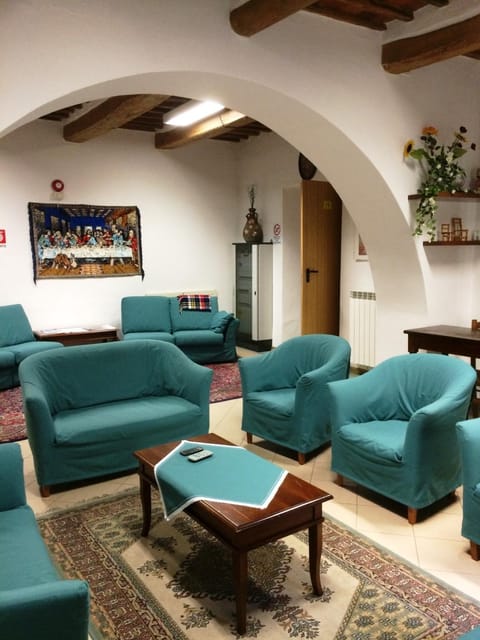 Communal lounge/ TV room, Living room