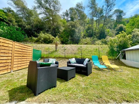 Cosy & Chill Appartements - 10 min de la mer - Jardin, Netflix, terrasse, fibre & parking Condo in Cagnes-sur-Mer