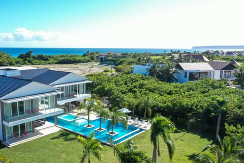 Modern Brand New Villa with Pool, Jacuzzi, Chef at Cocotal Golf & Country Club Villa in Punta Cana