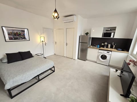 GregBnb - Studio 22m2 - Climatisé -10min Gare - 2 Apartment in Toulon