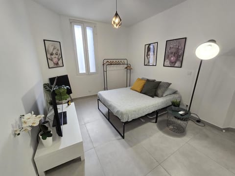 GregBnb - Studio 22m2 - Climatisé -10min Gare - 1 Apartment in Toulon
