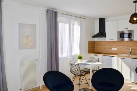 Dolmen Adrien 3 Apartment in Tours