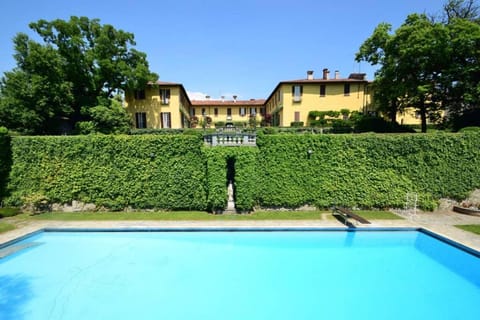 Garden, Swimming pool