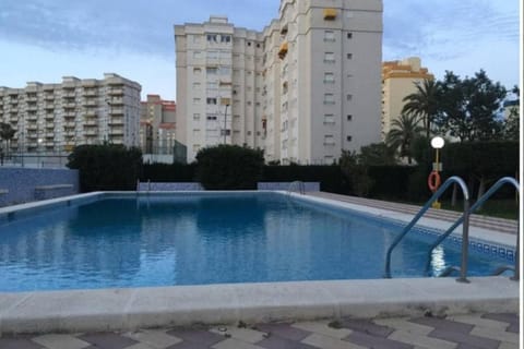 Swimming pool, Swimming pool