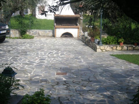 BBQ facilities, Garden