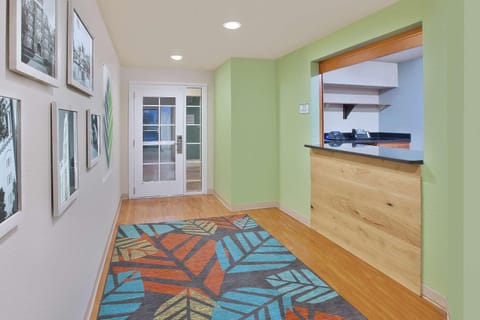 Lobby or reception, On site