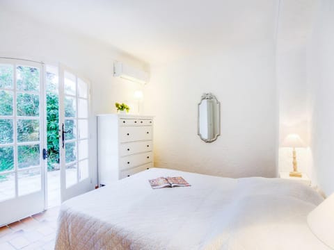 Holiday Home Le Pilon by Interhome Maison in Saint-Tropez