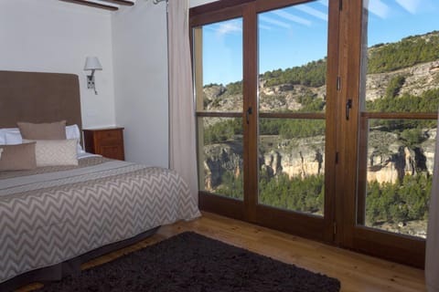 Bed, Photo of the whole room, Bedroom, Mountain view