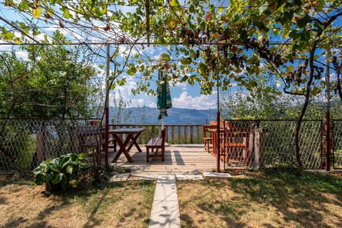 Patio, Spring, Day, Garden, Garden view, Mountain view