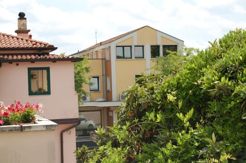 Locazione Turistica Elite Parco Brentelle bed & breakfast - Chiesanuova 135 e 167 Apartment in Padua