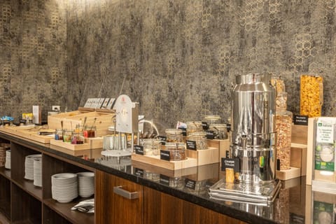 Breakfast, Buffet breakfast