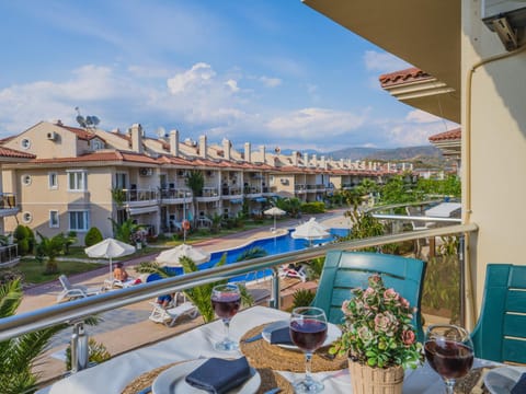 Sunset Beach Resort Aqua Lettings Apartment hotel in Fethiye