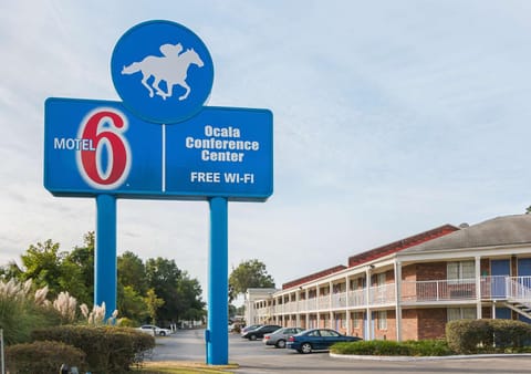 Motel 6-Ocala, FL - Conference Center Hotel in Ocala