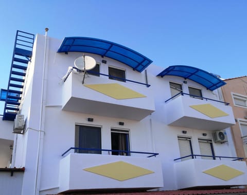 Marika Apartments Condominio in Mastihari