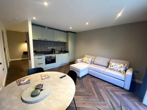 The Retreat, luxury apartment in Bath with parking Vacation rental in Bath