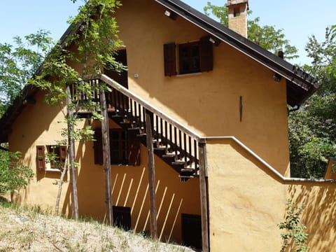 Rifugio Casa Ressia Hostel in Liguria