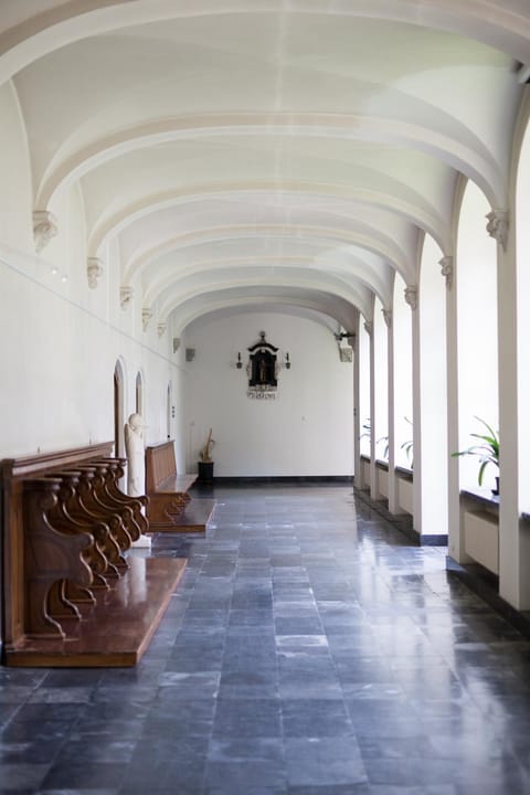 Property building, Decorative detail