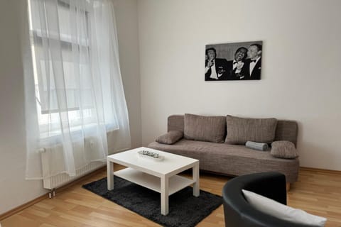 Living room, Photo of the whole room, Seating area