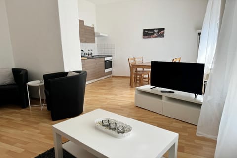 TV and multimedia, Kitchen or kitchenette, Living room, Seating area, Dining area, Evening entertainment