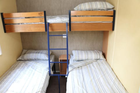 Bed, bunk bed