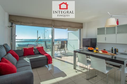 Living room, Dining area, Sea view, Non alcoholic drinks