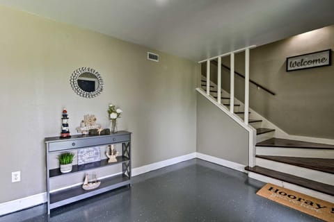 Spacious and Modern Family Duplex in Galveston! House in Texas City