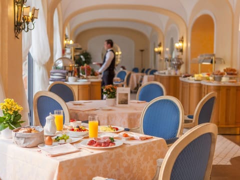 Continental breakfast