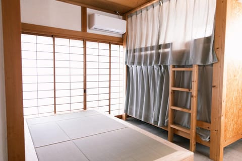 Bed, Photo of the whole room, Bedroom, bunk bed