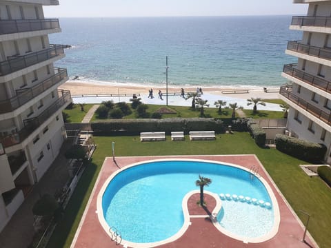 Pool view, Sea view, Swimming pool