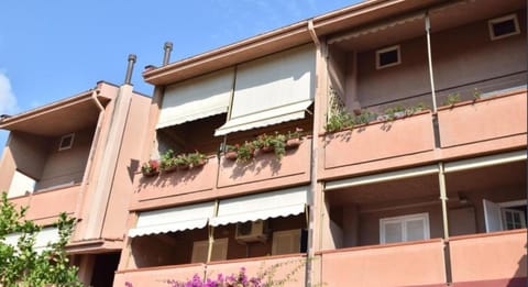 Property building, Balcony/Terrace