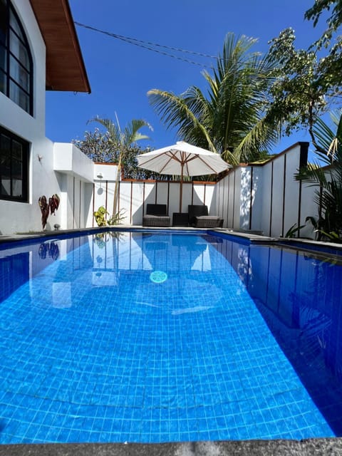 Day, Pool view, Swimming pool, sunbed