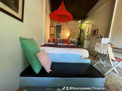 Artist's Place Trat Bed and Breakfast in Trat Changwat